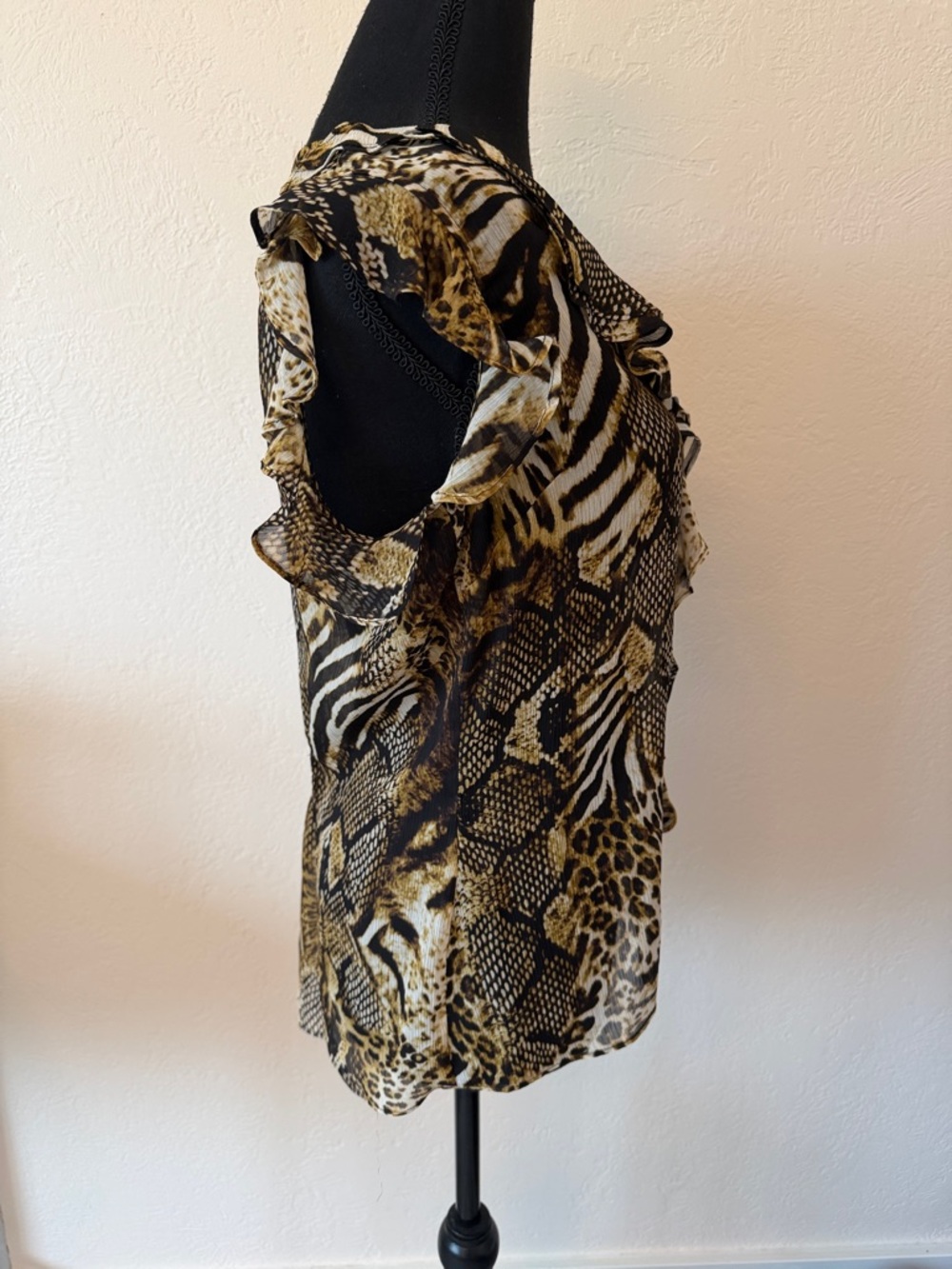 VINTAGE CACHÉ Ruffled Animal Print V-Neck Blouse - Brown/Black SIZE MED - Picture 2 of 4